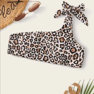 BRAND NEW off the shoulder cheetah bikini top